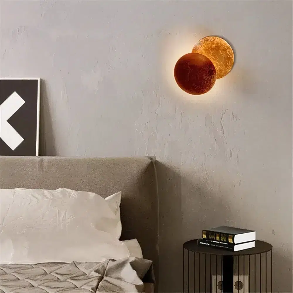 Applique murale créative en forme d'éclipse de lune - vue de face
