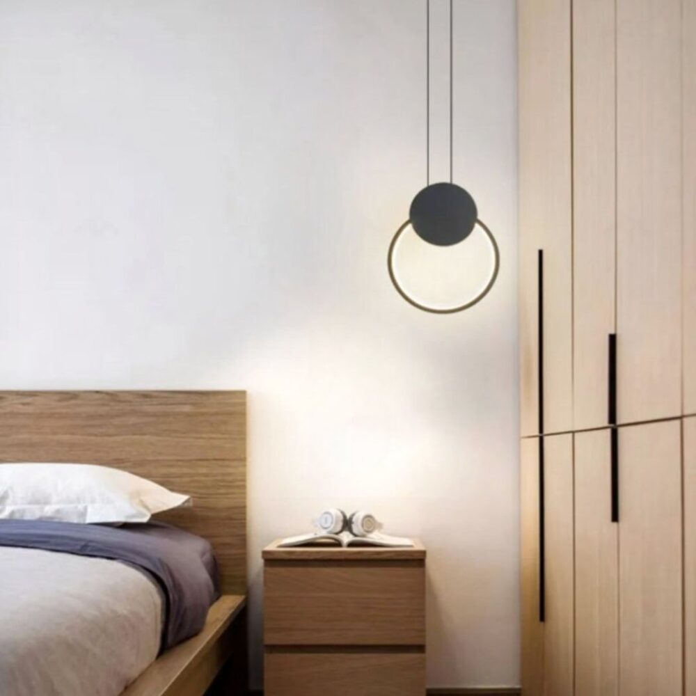 Suspension LED design minimaliste anneau noir - vue de face