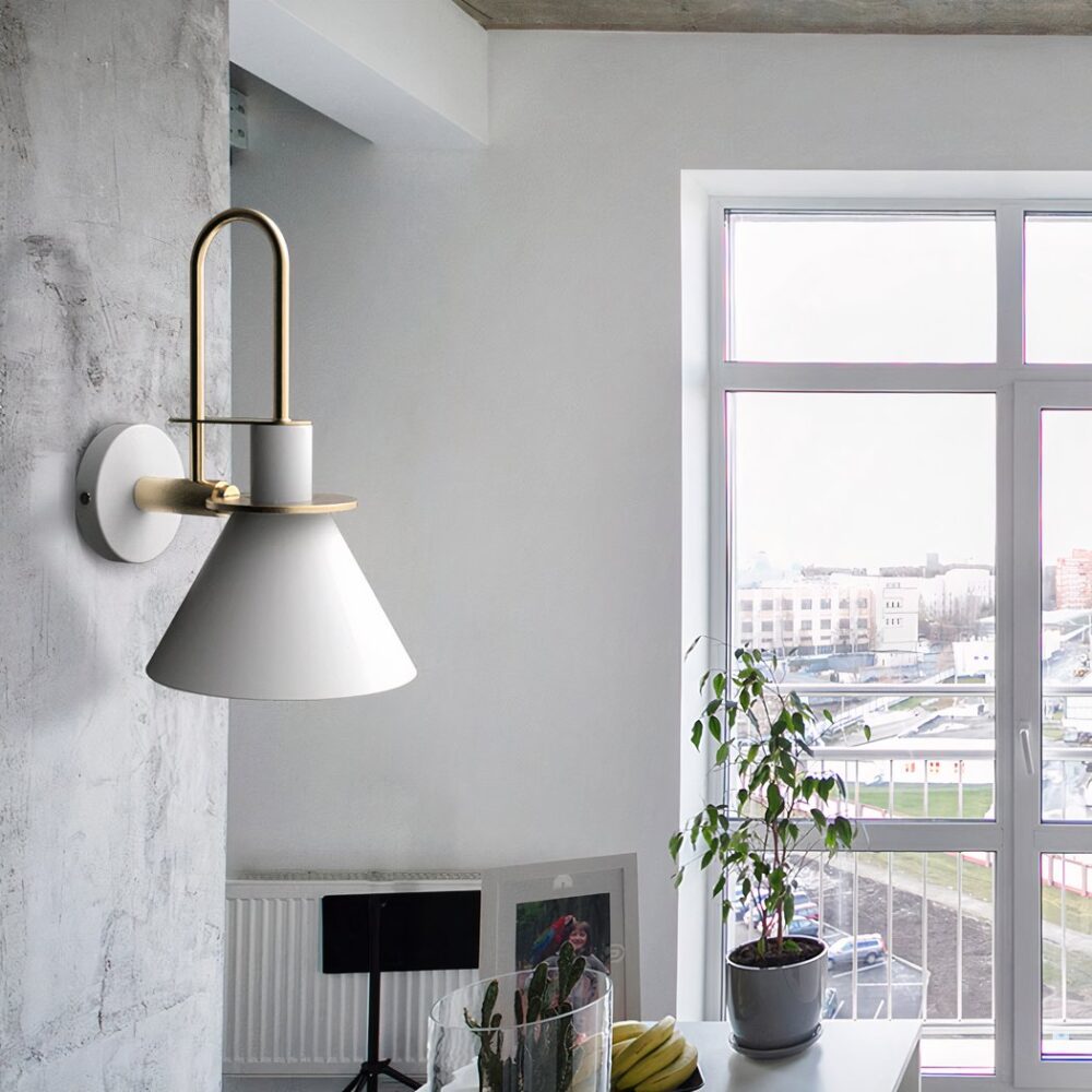 Applique murale de cuisine style nordique, de couleur blanche en forme de trombone