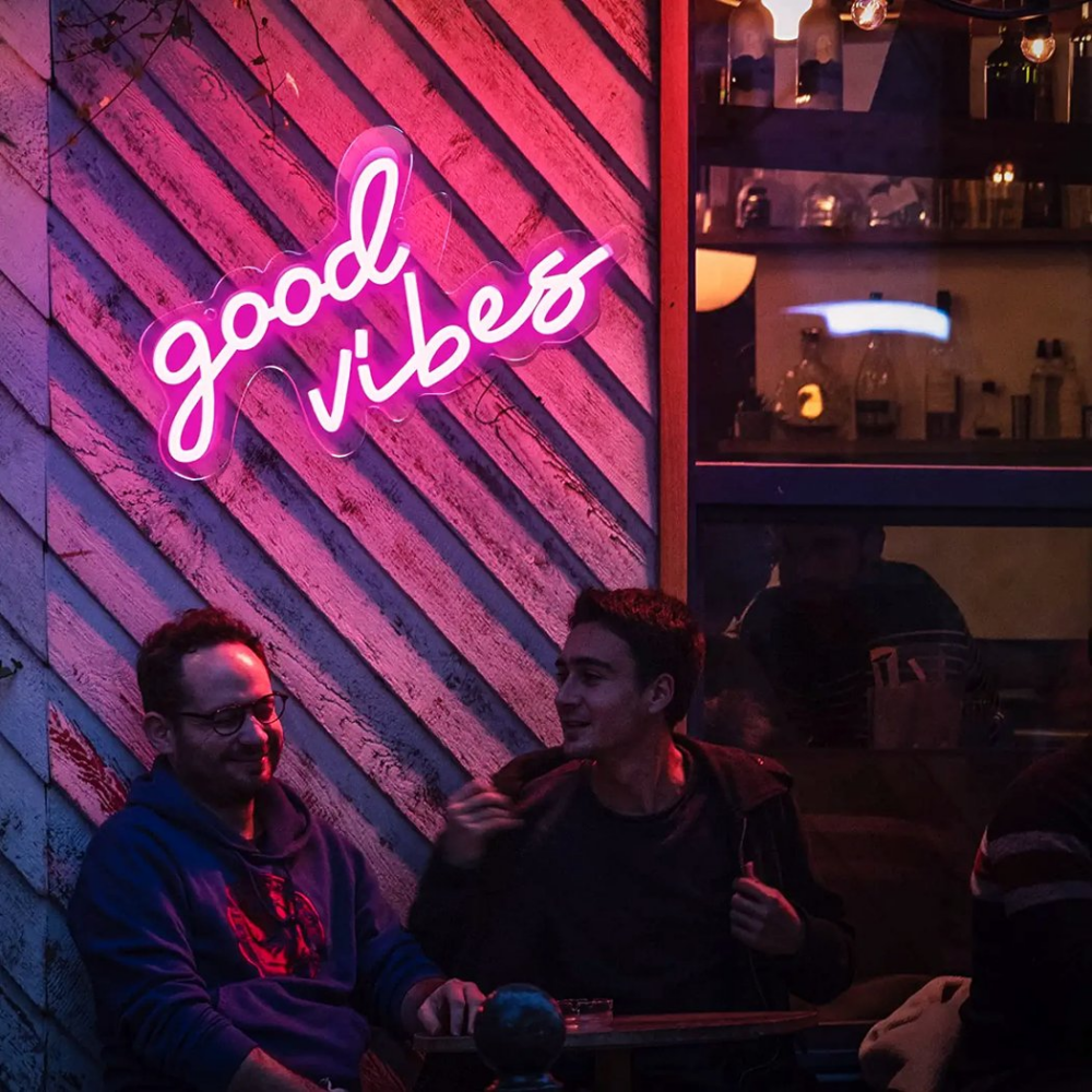 Applique murale néon rose good vibes