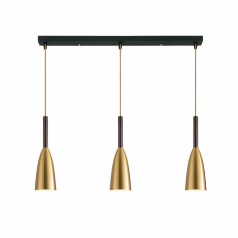 Lustre plafonnier avec trois suspensions abat-jours conique couleur or, suspendu par un câble. Sur un fond blanc.