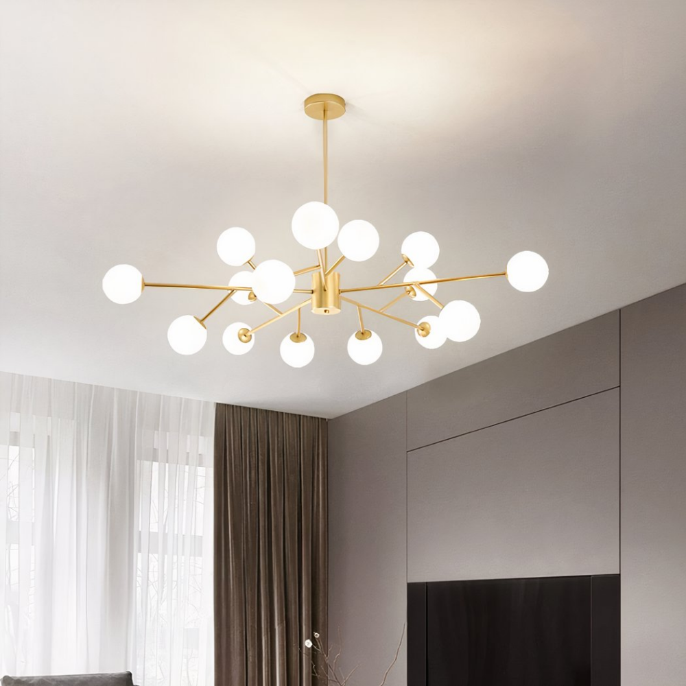 Lustre suspendu doré avec boules opales en verre - vue de face