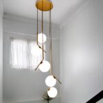 Lustre pendant 5 boules LED suspendue au design moderne