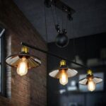 Suspension industrielle vintage noires à 3 lampes avec poulie en métal noir