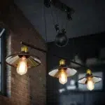 Suspension industrielle vintage noires à 3 lampes avec poulie en métal noir