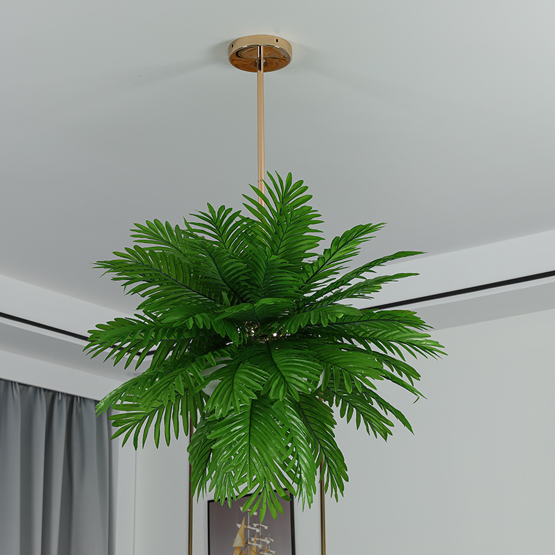 Suspension jungle en forme de feuilles de palmiers