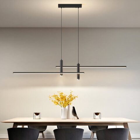 Suspension LED salle à manger moderne noire en aluminium sur fond beige