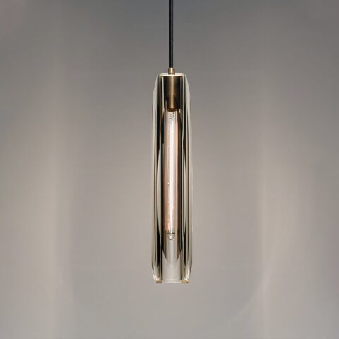 Suspension minimaliste design tube présenté sur fond gris