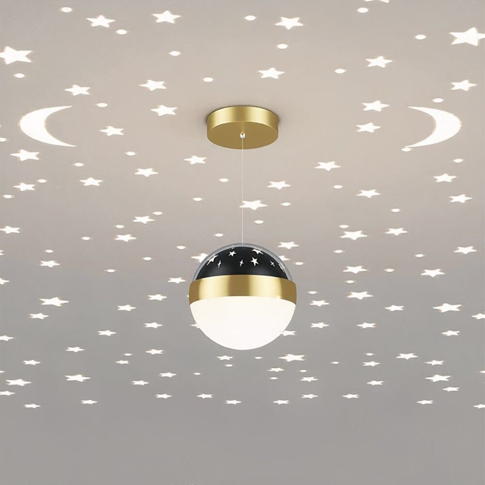 Suspension pour chambre de bébé avec projection de ciel étoilé, boule bleue et dorée