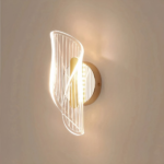 Applique murale LED créative au style nordique en acrylique sur fond gris