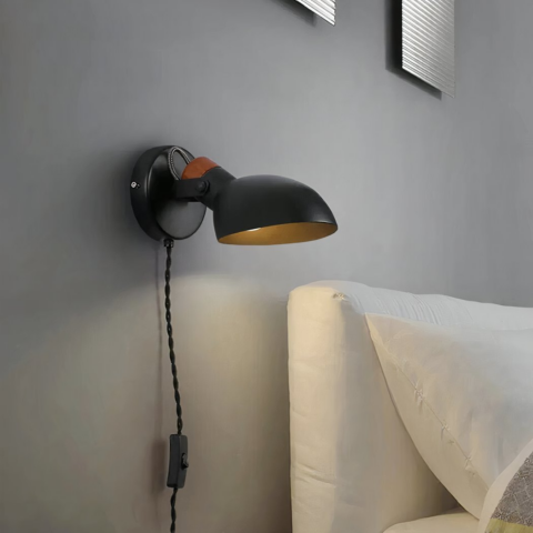 Applique murale LED rotative de style nordique en aluminium sur fond gris