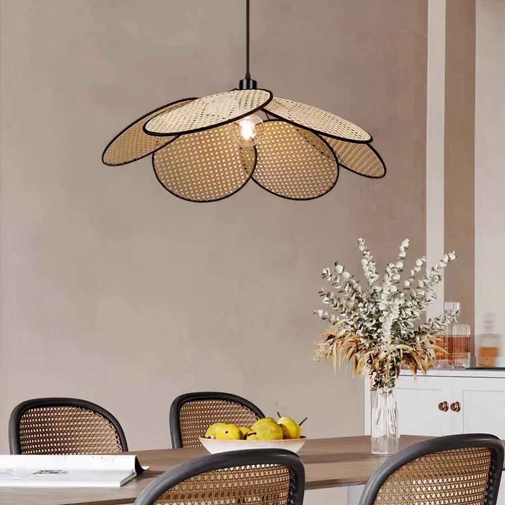 Lustre cannage en forme de fleur avec panneaux mobiles - vue de face