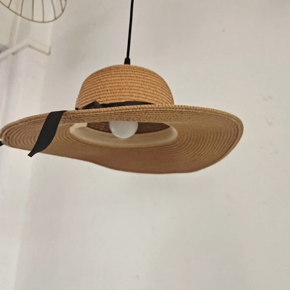 Lustre original chapeau de paille - détail