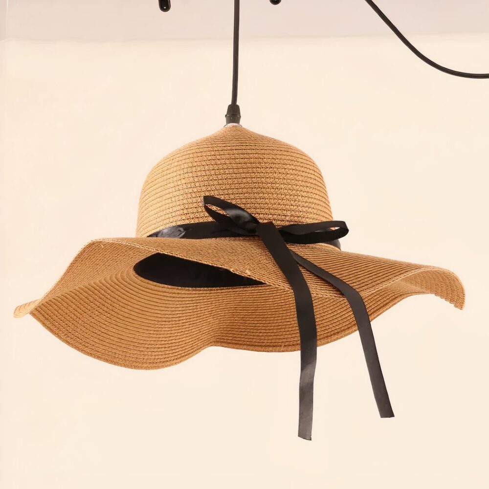 Lustre original chapeau de paille - vue de côté