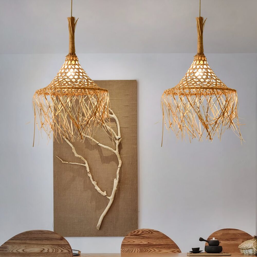 Lustre suspendu en paille et rotin fait main - vue de face