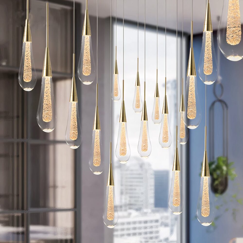 Lustre avec goutte d'eau suspendue - vue de face
