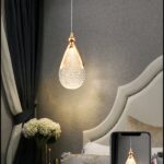 Lustre avec suspensions en forme de gouttes en acrylique - vue de face