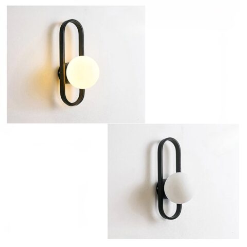 Applique murale moderne avec boule noire ou dorée - ambiance éteinte