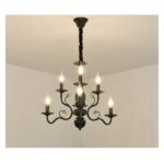 Lustre en fer forgé dans le style chandelier baroque - vue d'ensemble