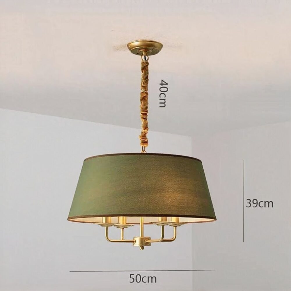 Lustre rustique en fer forgé dans le style vintage - vue d'ensemble