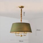 Lustre rustique en fer forgé dans le style vintage - vue d'ensemble