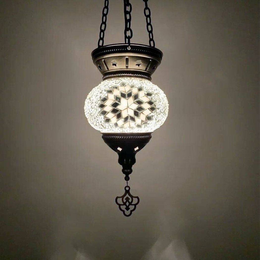 Suspension multicolore dans le style marocain - vue d'ensemble