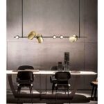 Suspension scandinave minimaliste avec des cercles dorés - vue d'ensemble