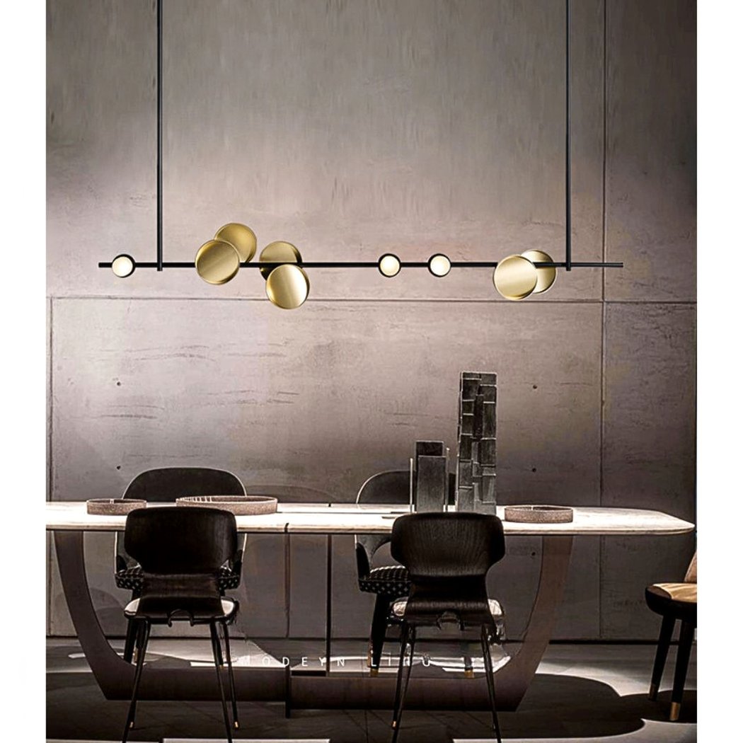 Suspension scandinave minimaliste avec des cercles dorés - vue d'ensemble