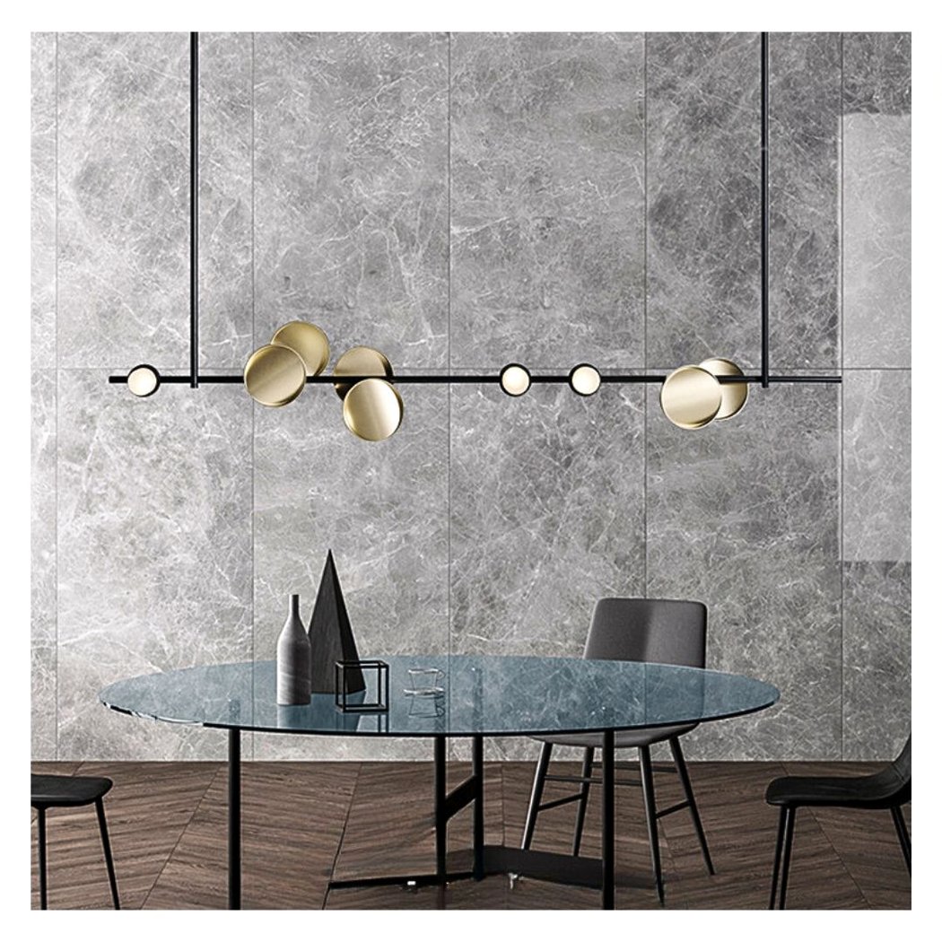 Suspension scandinave minimaliste avec des cercles dorés - vue de côté