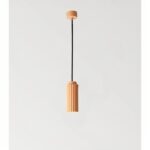 Suspension simple colorée dans le style scandinave - détail