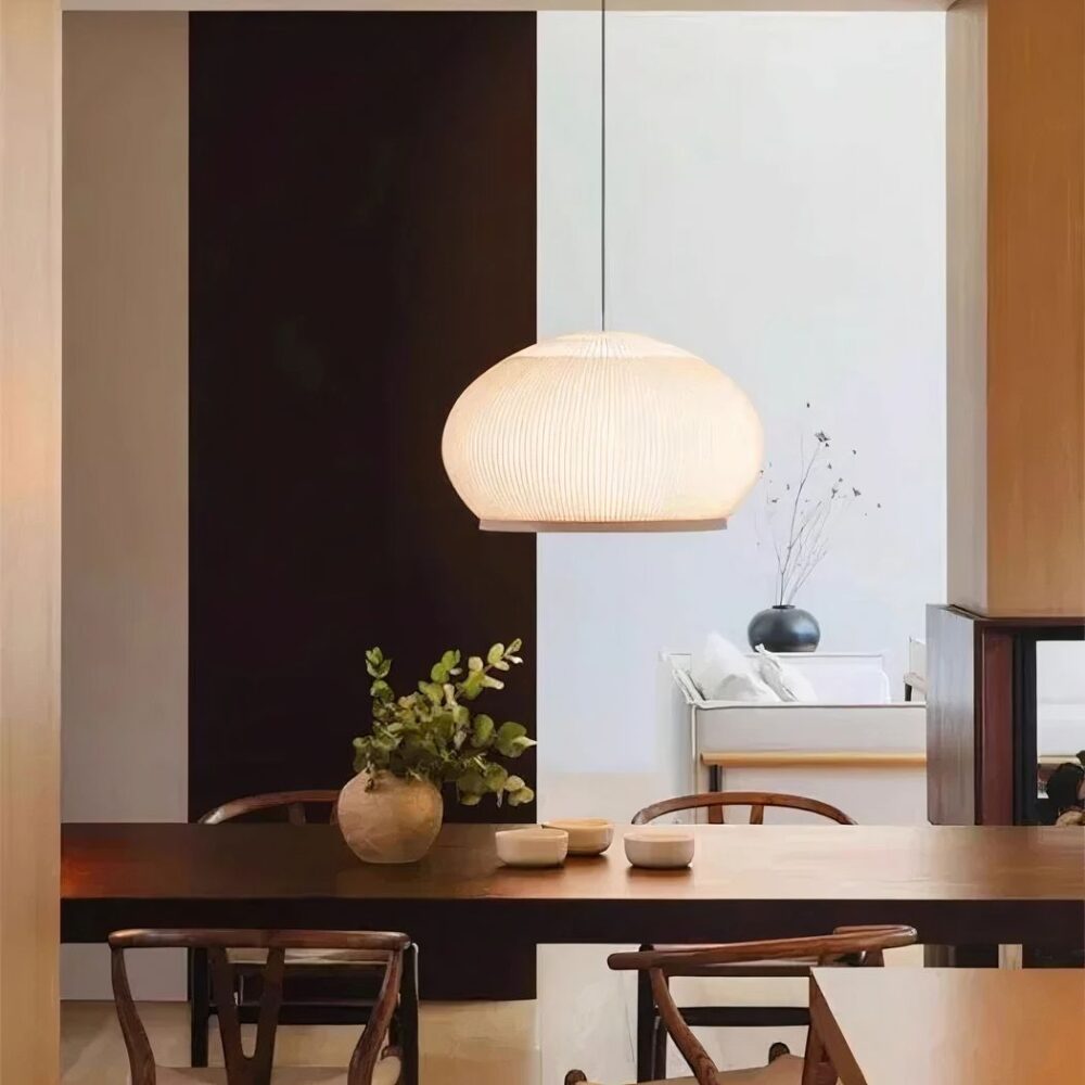 Suspension Japandi douce lumière avec maille tressée — vue arrière