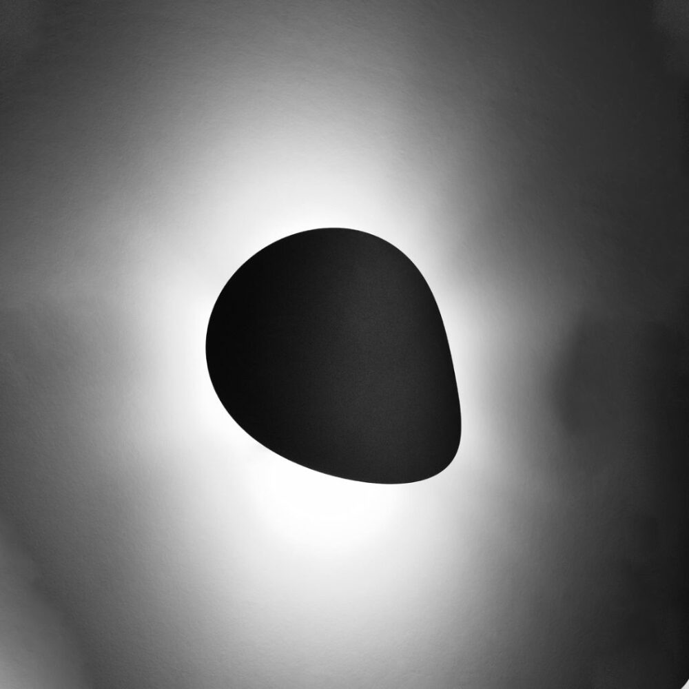 Applique murale ronde minimaliste en acier blanc ou noir - vue de côté
