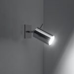 Applique murale spot orientable moderne en acier chromé