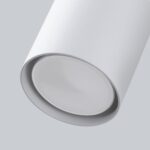 Applique murale spot orientable en métal noir ou blanc - mise en scène intérieur