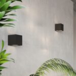 Applique murale cubique en céramique noire - détail