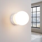 Applique murale ronde et minimaliste en verre - mise en scène intérieur