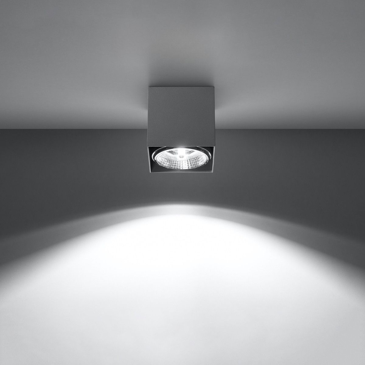 Lustre plafonnier spot LED carré moderne en aluminium - ambiance allumée