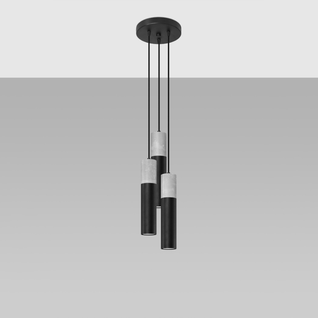 Lustre suspension 3 lampes en béton et acier noir, design industriel minimaliste, éclairage suspendu sur plafond blanc et arrière-plan gris.