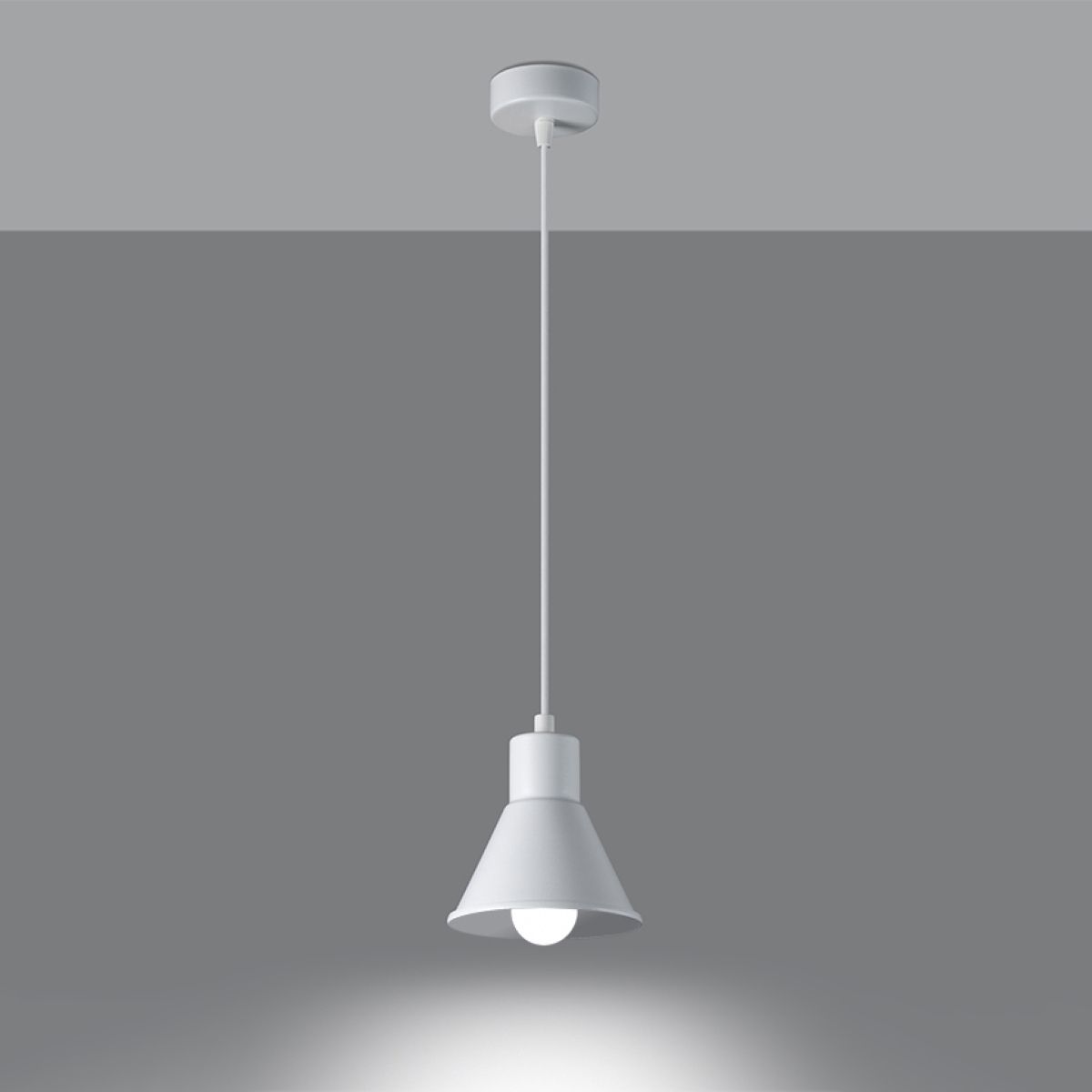 Suspension industrielle et minimaliste avec abat-jour en acier