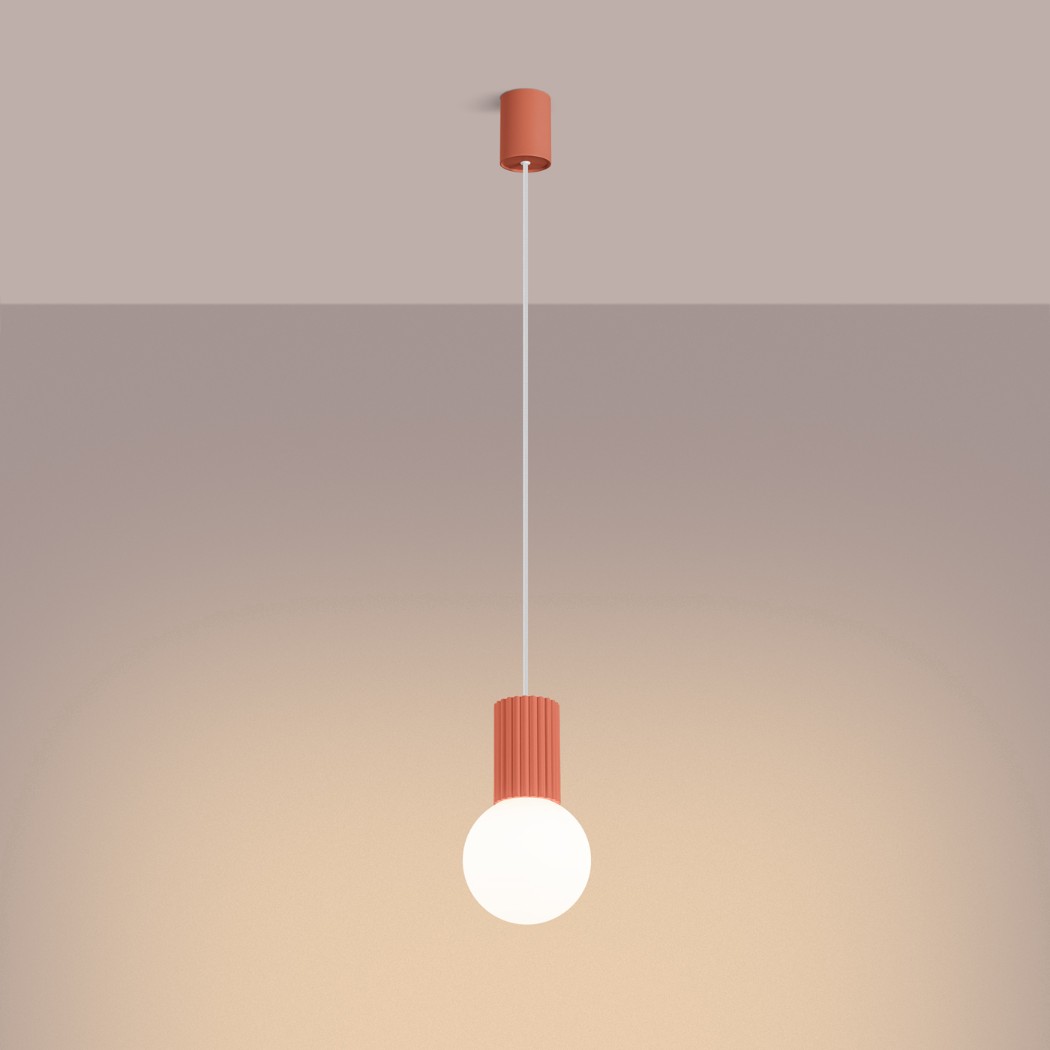 Suspension minimaliste design aux teintes vibrantes - vue de face