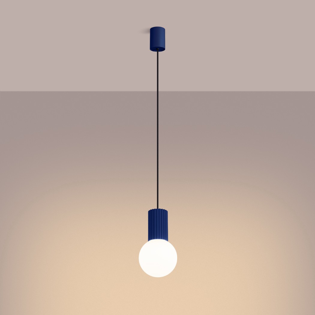 Suspension minimaliste design aux teintes vibrantes - vue d'ensemble