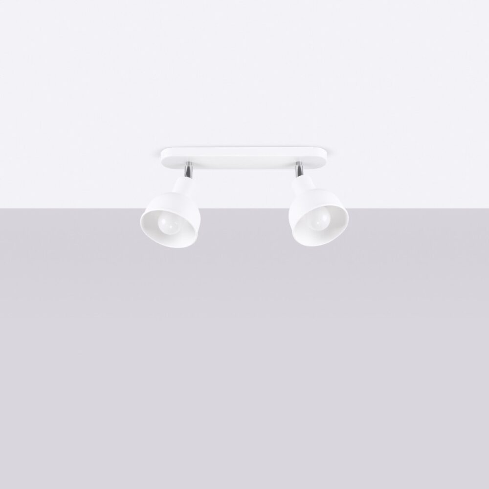 Lustre plafonnier blanc avec spots orientables de forme rond et équipé d'une ampoule E27 sur plafond blanc et fond gris.