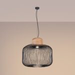 Suspension filaire design en métal noir et bois naturel - vue de face