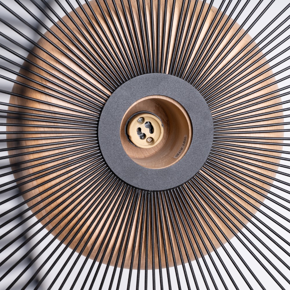 Suspension filaire design en métal noir et bois naturel - vue de côté