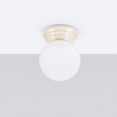 Lustre plafonnier design en céramique et globe en verre tons pastel : base artisanale arrondie, boule lumineuse douce, style compact et élégant pour pièce cosy.