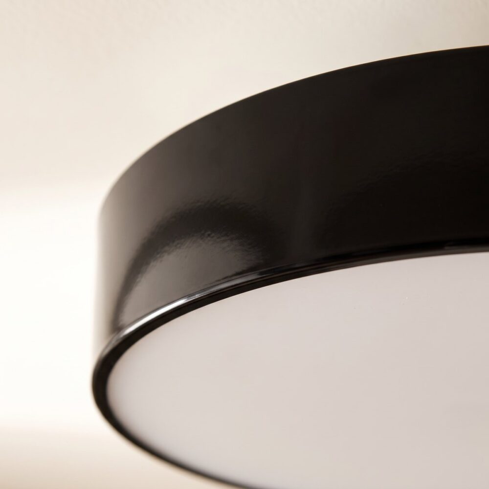 Détail du cadre brillant et du diffuseur opalin