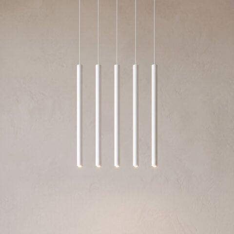 Suspension 5 tiges lumineuses sur barre blanche