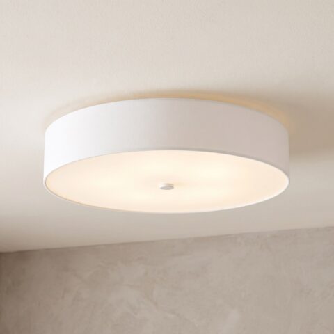 Plafonnier rond en tissu blanc de 80 cm allumé au plafond