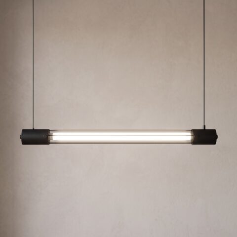 Suspension tube de verre industrielle de 95 cm allumée